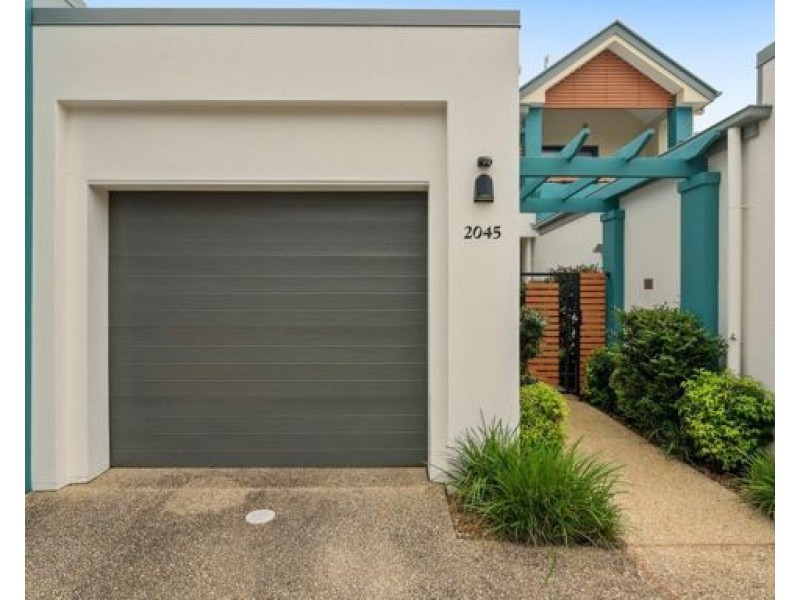 2045/1 The Vistas Drive, Carrara QLD 4211