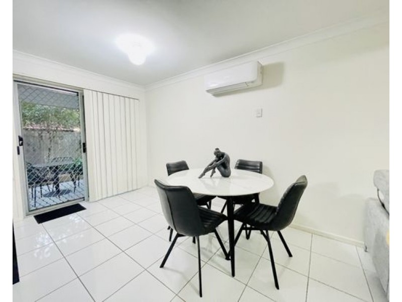 131 McAuley Parade, Pacific Pines QLD 4211