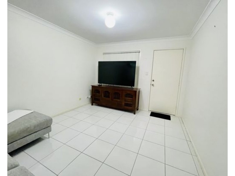 131 McAuley Parade, Pacific Pines QLD 4211