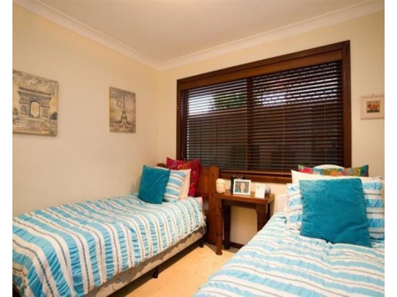 32 Mapleleaf Street, Eight Mile Plains QLD 4113