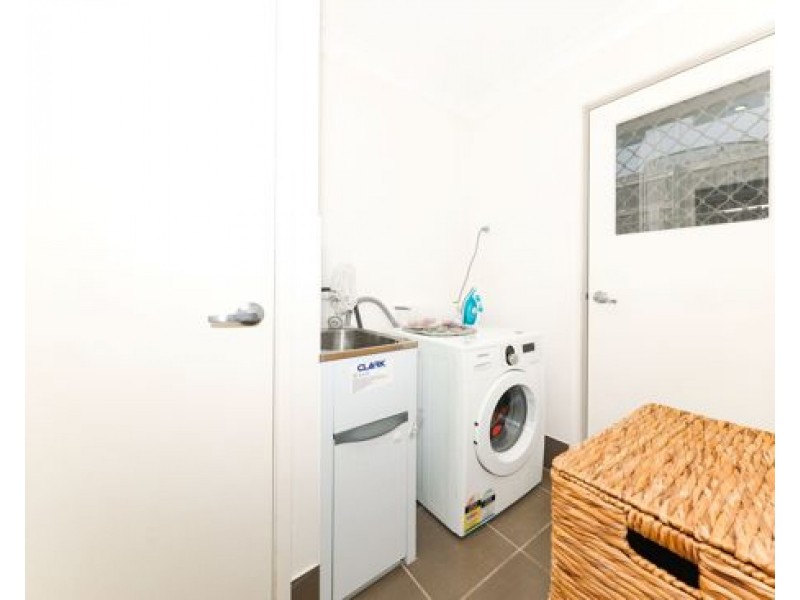 40 20 Kianawah Road South, Manly West QLD 4179