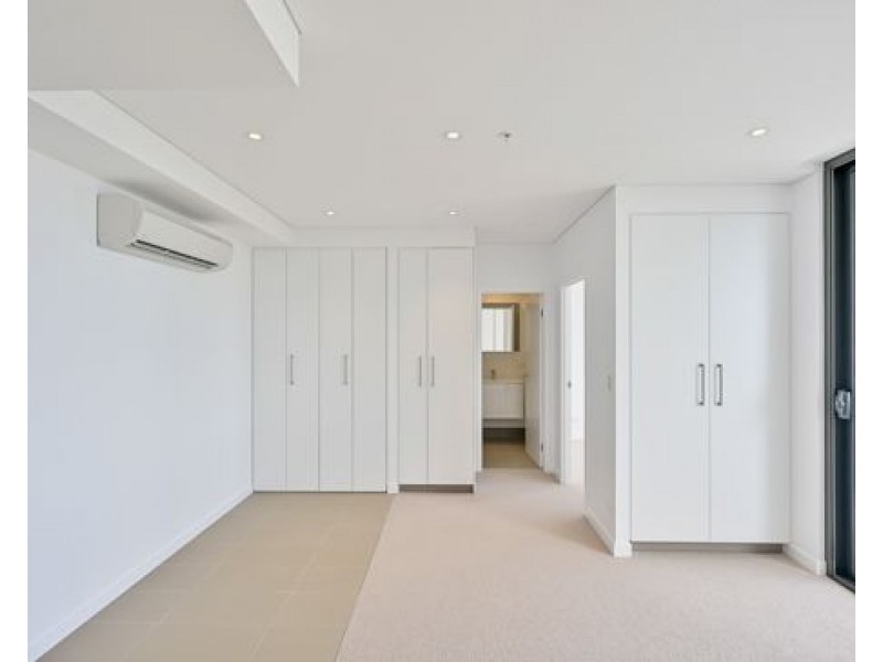 20808/320 Macarthur Avenue, Hamilton QLD 4007