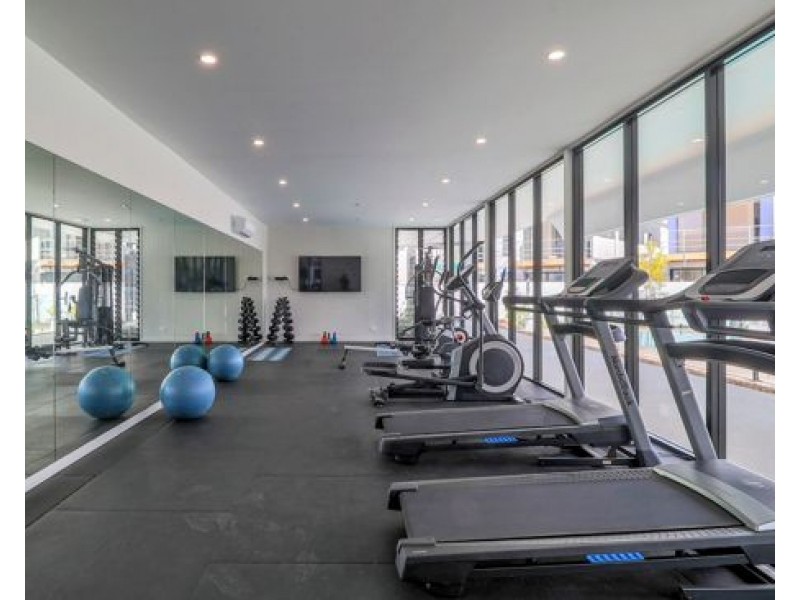 2/1 Lake Serenity Blvd, Helensvale QLD 4212