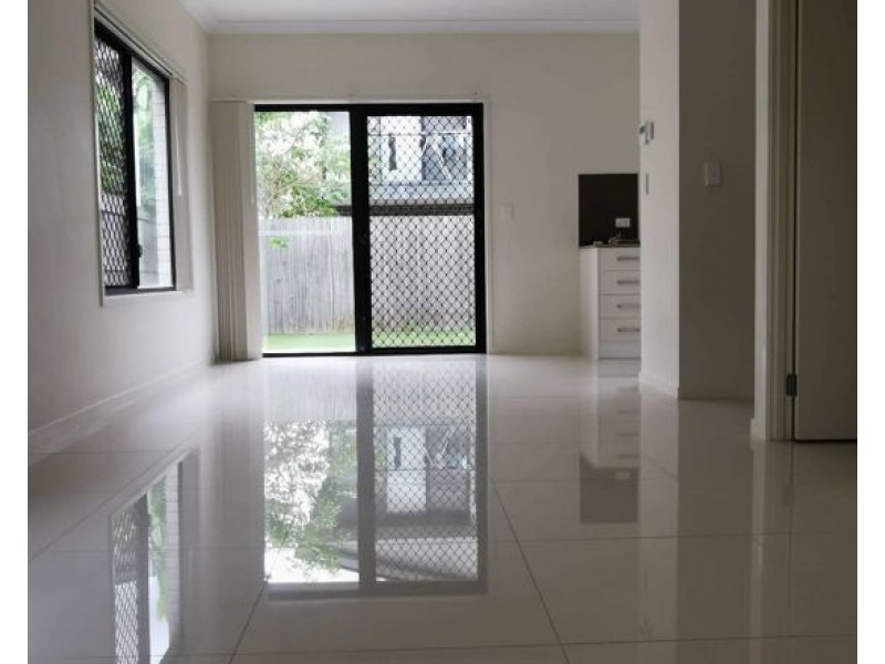 6/407 Warrigal Road, Eight Mile Plains QLD 4113