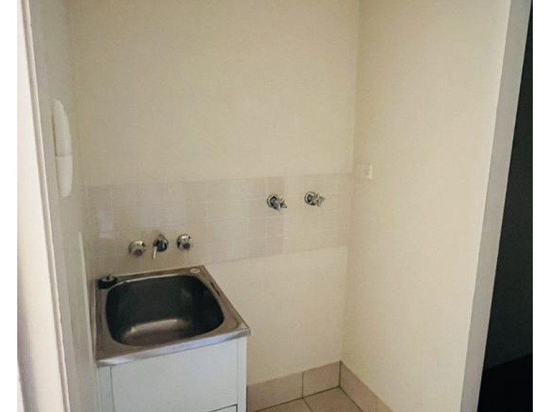 U19 433 Brisbane Rd, Coombabah QLD 4216