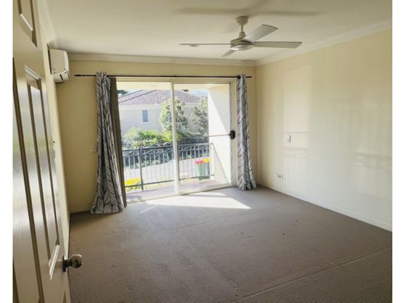 U19 433 Brisbane Rd, Coombabah QLD 4216