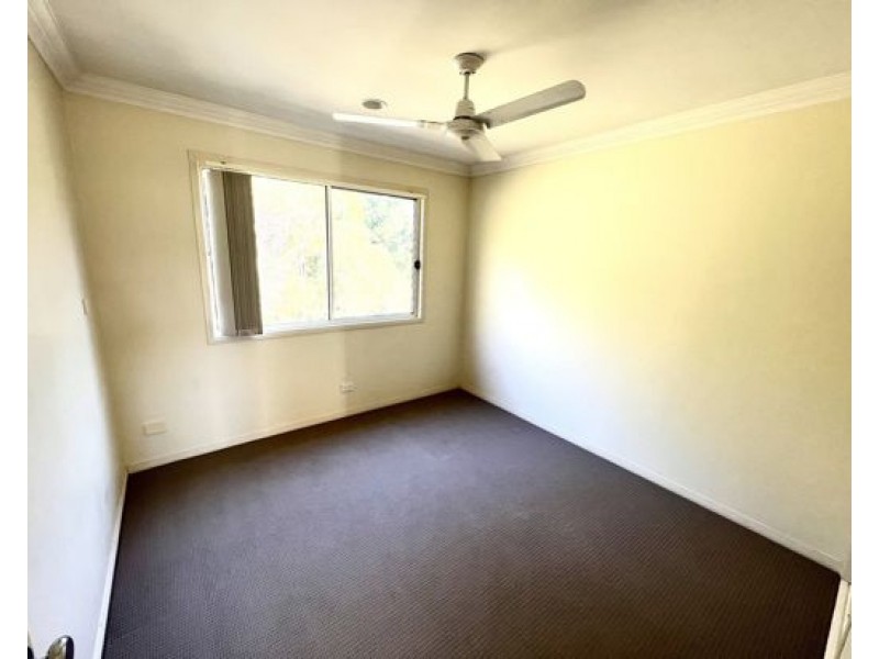 U19 433 Brisbane Rd, Coombabah QLD 4216