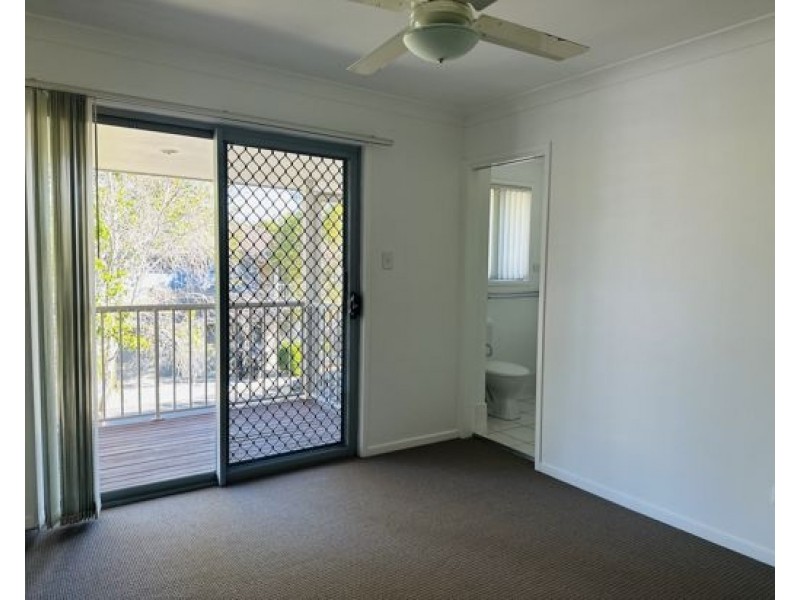 102/175 Fryar road, Eagleby QLD 4207