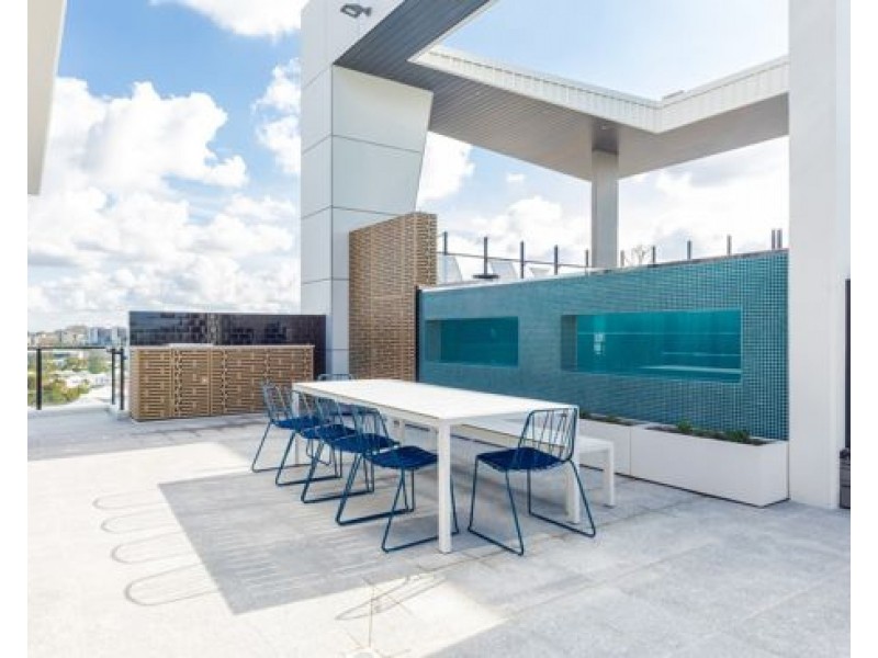 709/148 Logan Road, Woolloongabba QLD 4102