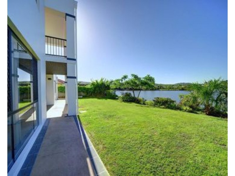 3 Princeton Street, Oxenford QLD 4210