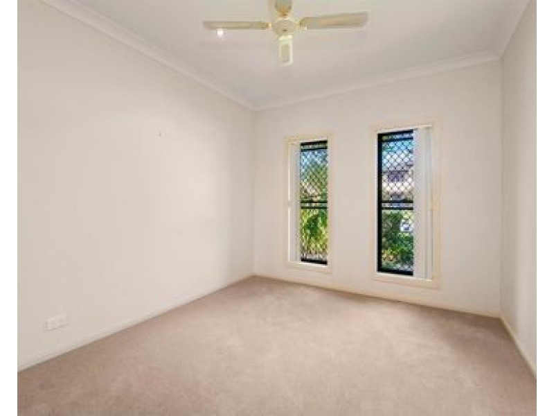 3 Princeton Street, Oxenford QLD 4210