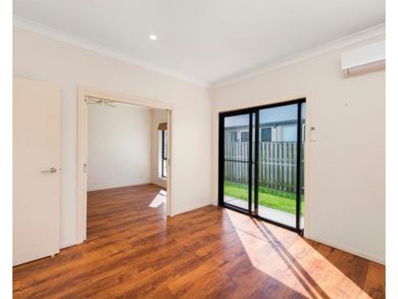 3 Princeton Street, Oxenford QLD 4210
