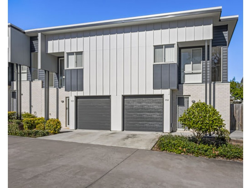 102/21 Emerald Place, Bridgeman Downs QLD 4035