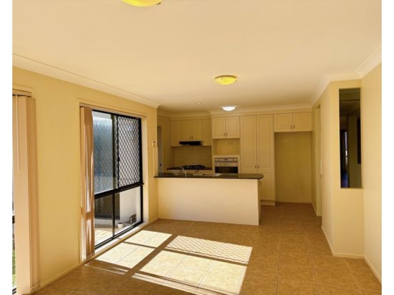 10 BENTLEIGH STREET, CALAMVALE, QLD 4116, Calamvale QLD 4116