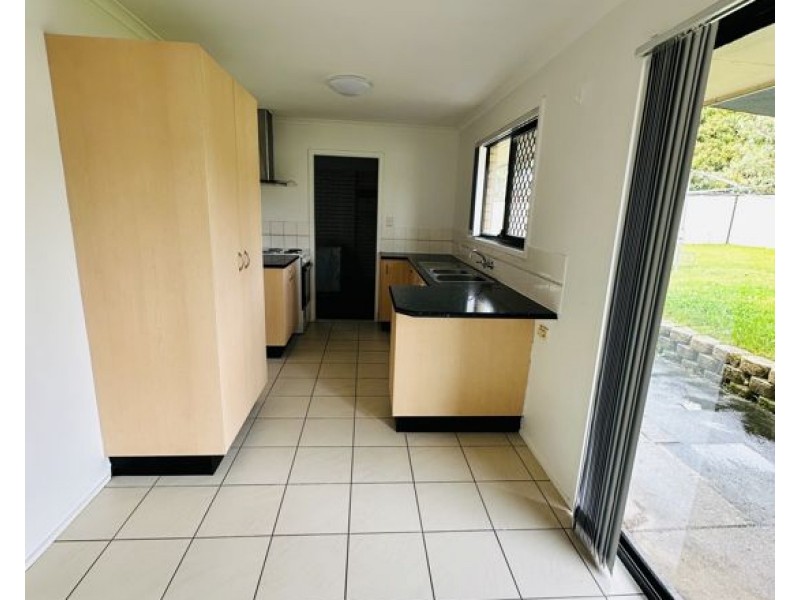 55 Woomera Crescent, Southport QLD 4215