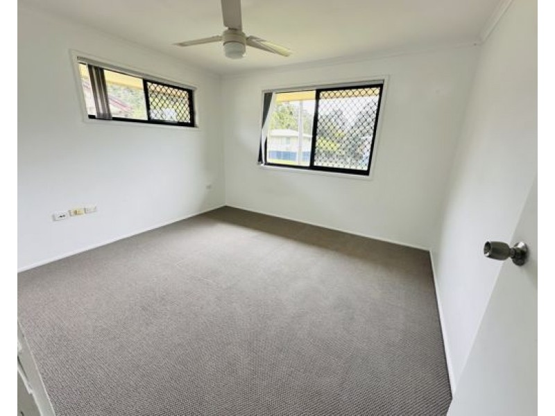 55 Woomera Crescent, Southport QLD 4215
