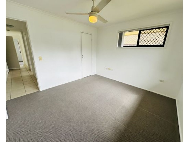 55 Woomera Crescent, Southport QLD 4215