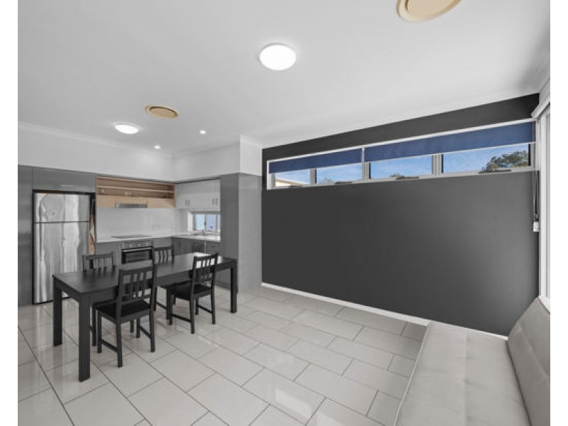 Unit 10/96 Dell Road, St Lucia QLD 4067