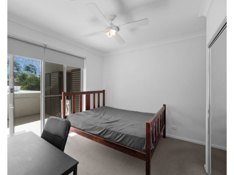 Unit 10/96 Dell Road, St Lucia QLD 4067