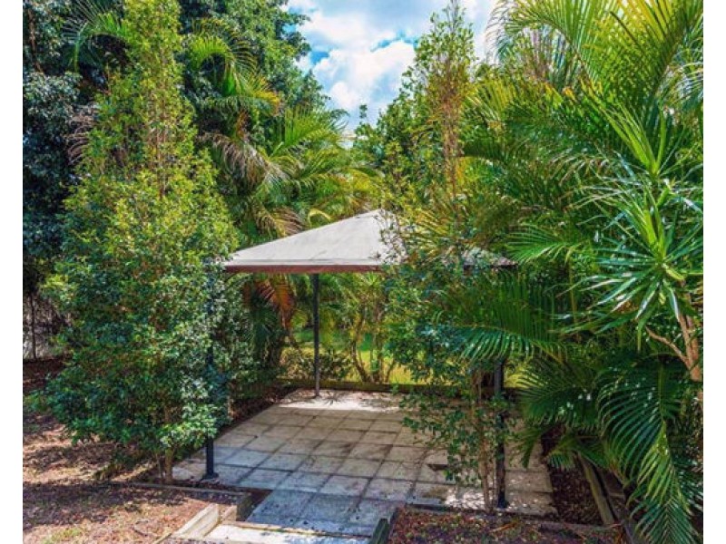 170 Macrossan Ave, Norman Park QLD 4170