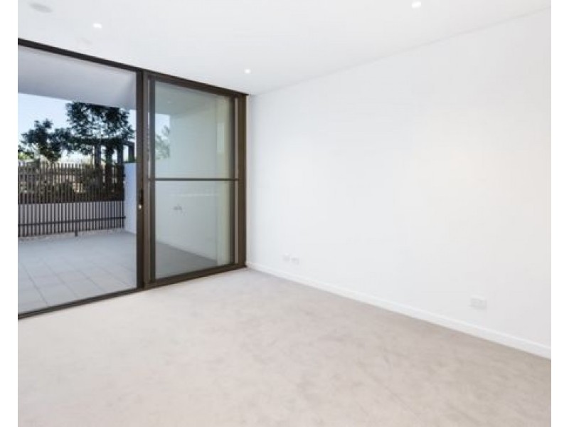 10110/320 MacArthur Avenue, Hamilton QLD 4007