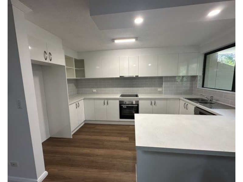 15/111 Markeri Street, Mermaid Waters QLD 4218