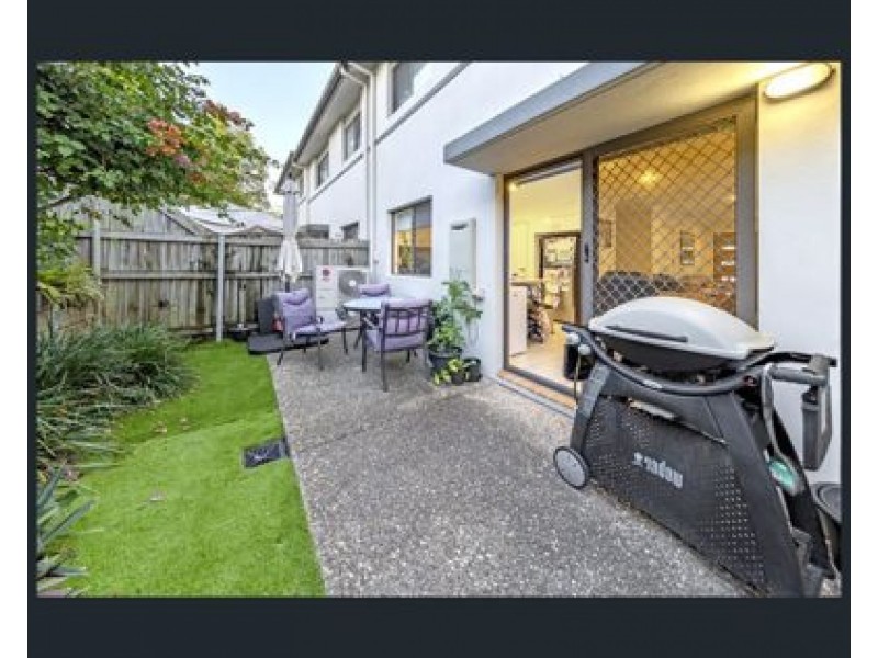 36 20 Kianawah Road South, Manly West QLD 4179