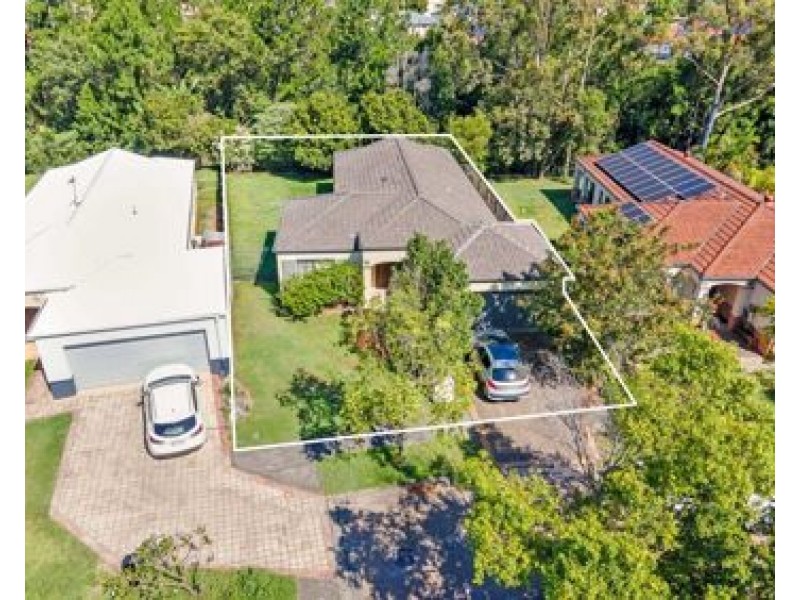 21 Dunstan Drive, Robina QLD 4226