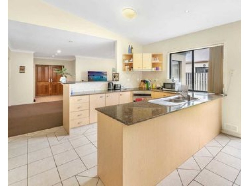 21 Dunstan Drive, Robina QLD 4226