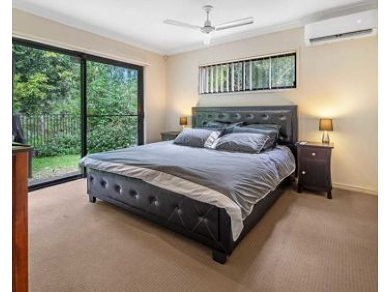 21 Dunstan Drive, Robina QLD 4226