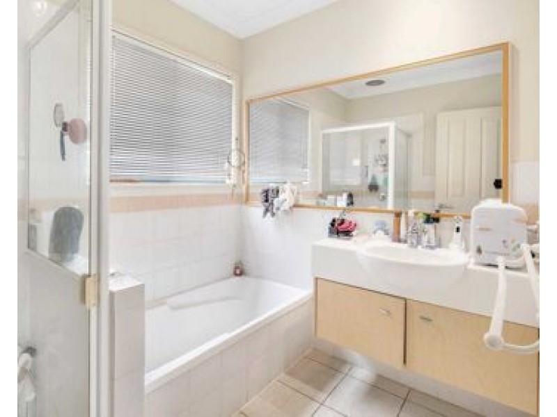 21 Dunstan Drive, Robina QLD 4226
