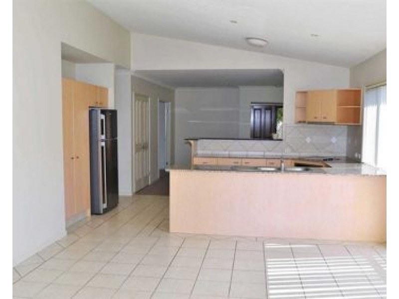 19 Dunstan Drive, Robina QLD 4226