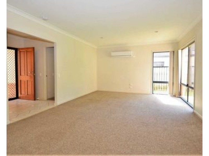 19 Dunstan Drive, Robina QLD 4226