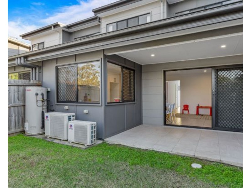 6/7 Franco Place, Bridgeman Downs QLD 4035