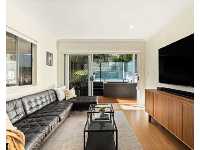 14 Ernest St, Camp Hill QLD 4152