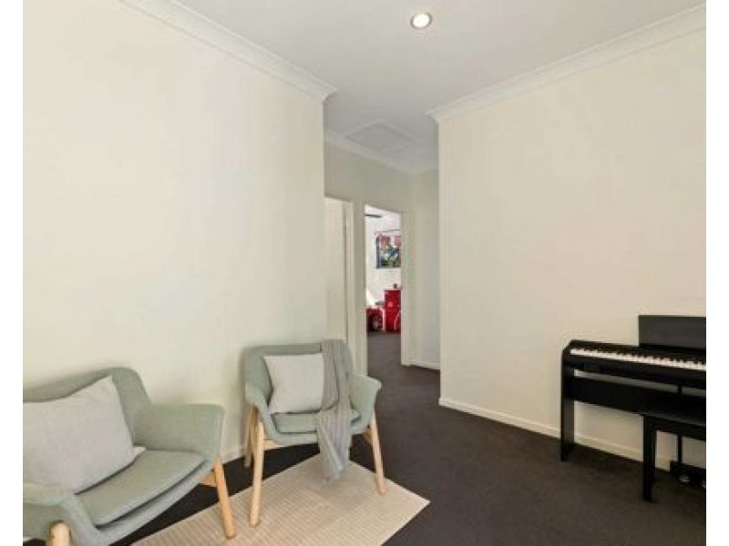 14 Ernest St, Camp Hill QLD 4152