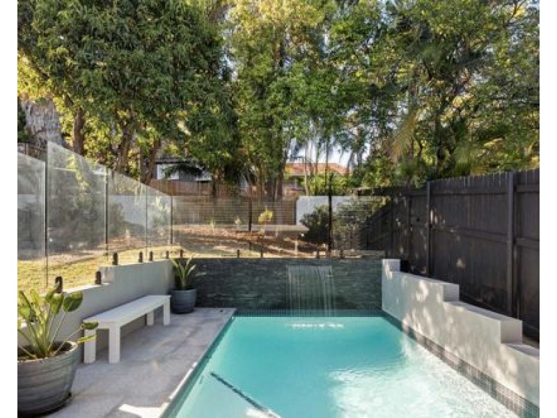 14 Ernest St, Camp Hill QLD 4152