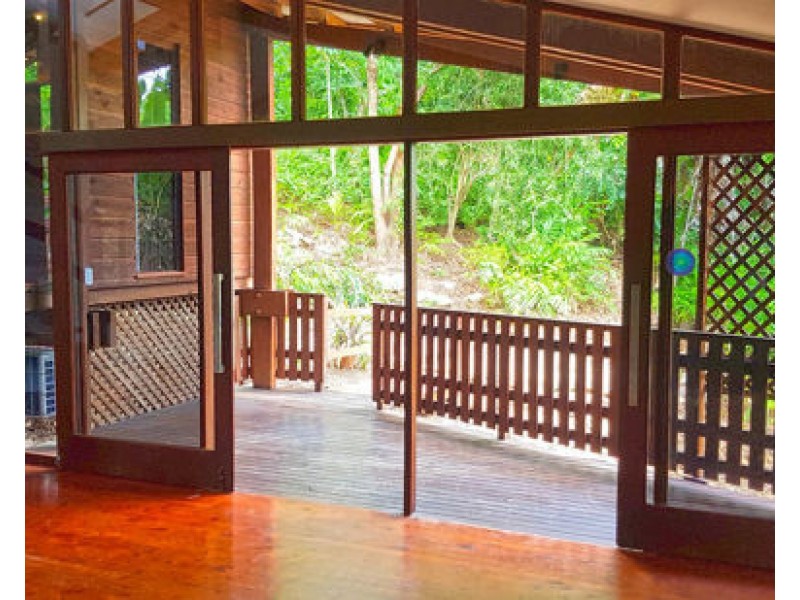 174 Hillview Crescent, Whitfield QLD 4870