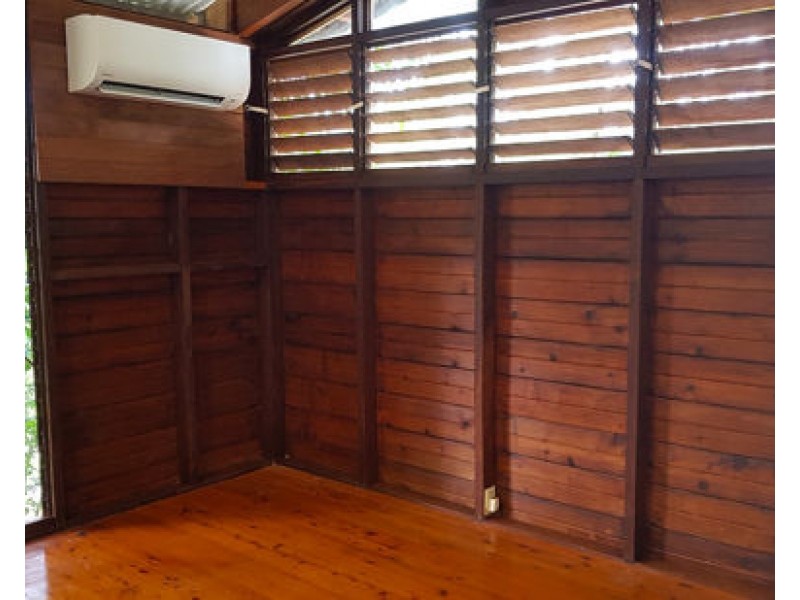 174 Hillview Crescent, Whitfield QLD 4870