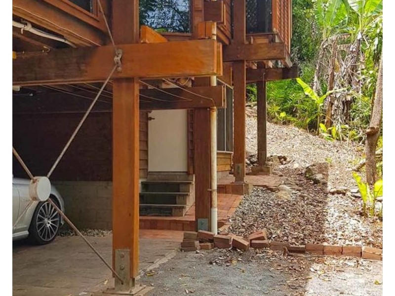 174 Hillview Crescent, Whitfield QLD 4870