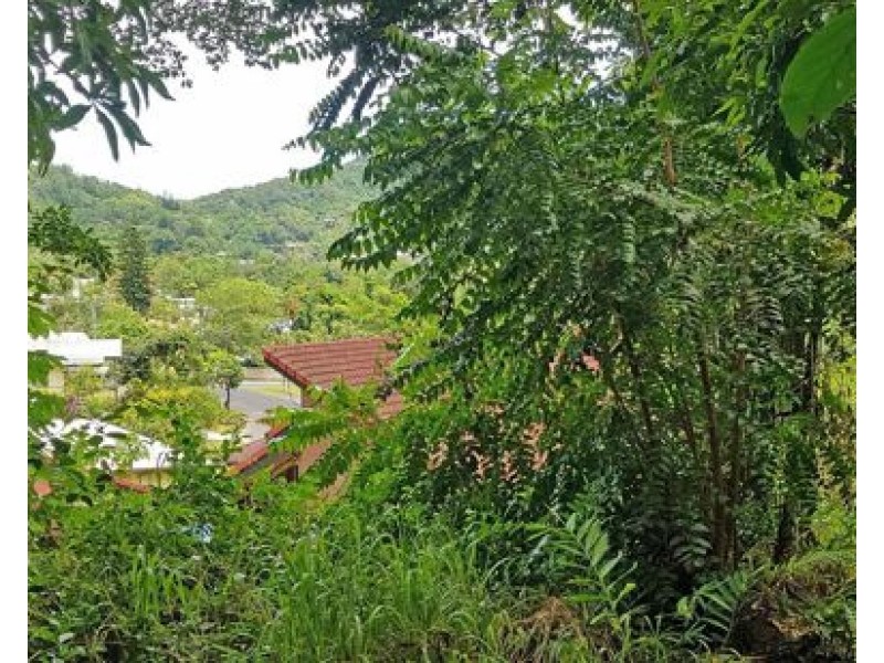 174 Hillview Crescent, Whitfield QLD 4870