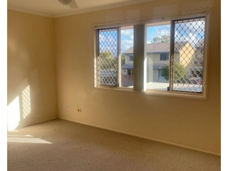 42/63 Olsen Avenue, Labrador QLD 4215