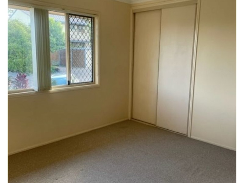 42/63 Olsen Avenue, Labrador QLD 4215