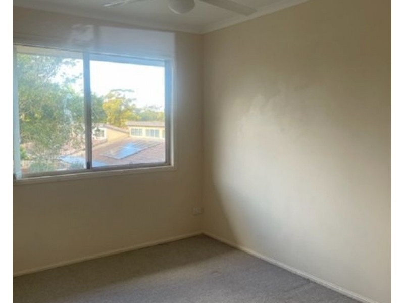 42/63 Olsen Avenue, Labrador QLD 4215