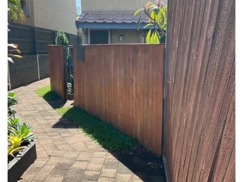 42/63 Olsen Avenue, Labrador QLD 4215