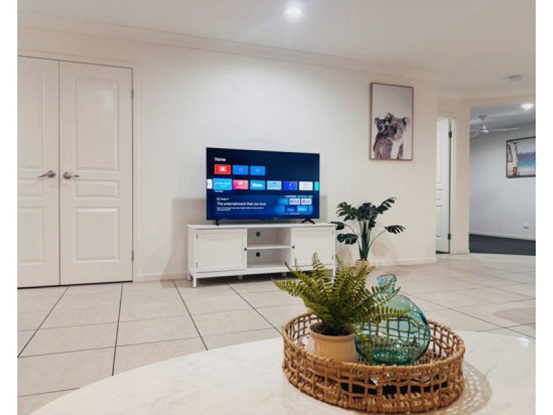 19 Pyrite Street, Pimpama QLD 4209