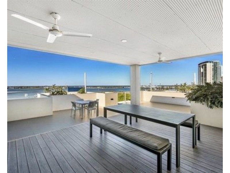 Unit 701/11 Norman Street, Southport QLD 4215