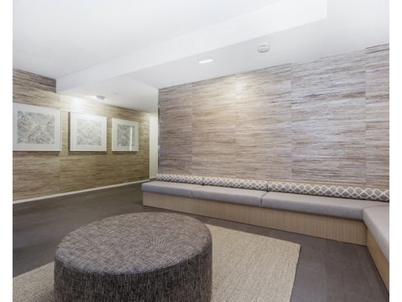 Unit 701/11 Norman Street, Southport QLD 4215