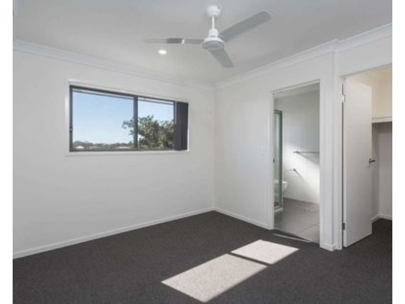 3 STINSON CIRCUIT, Coomera QLD 4209