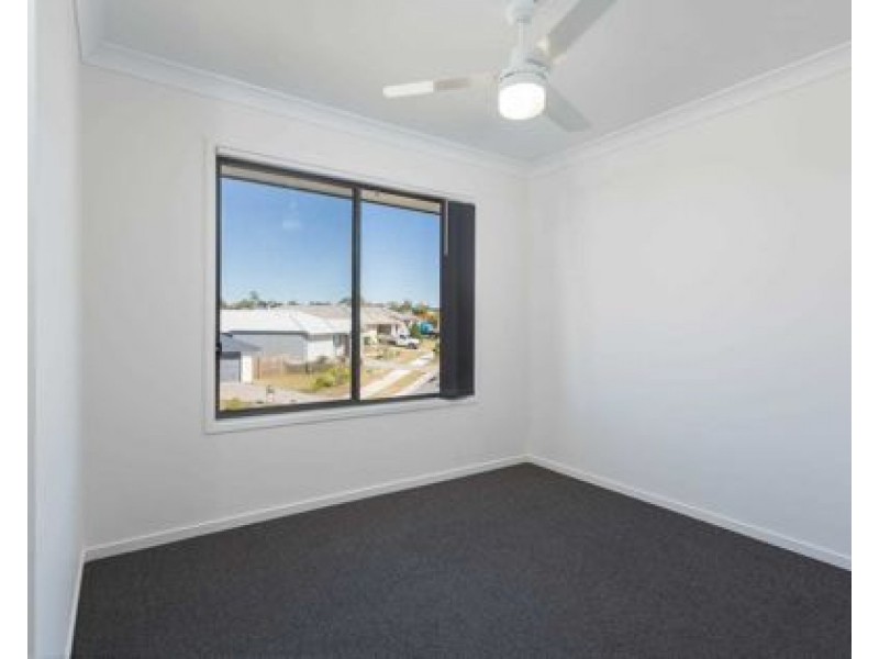 3 STINSON CIRCUIT, Coomera QLD 4209
